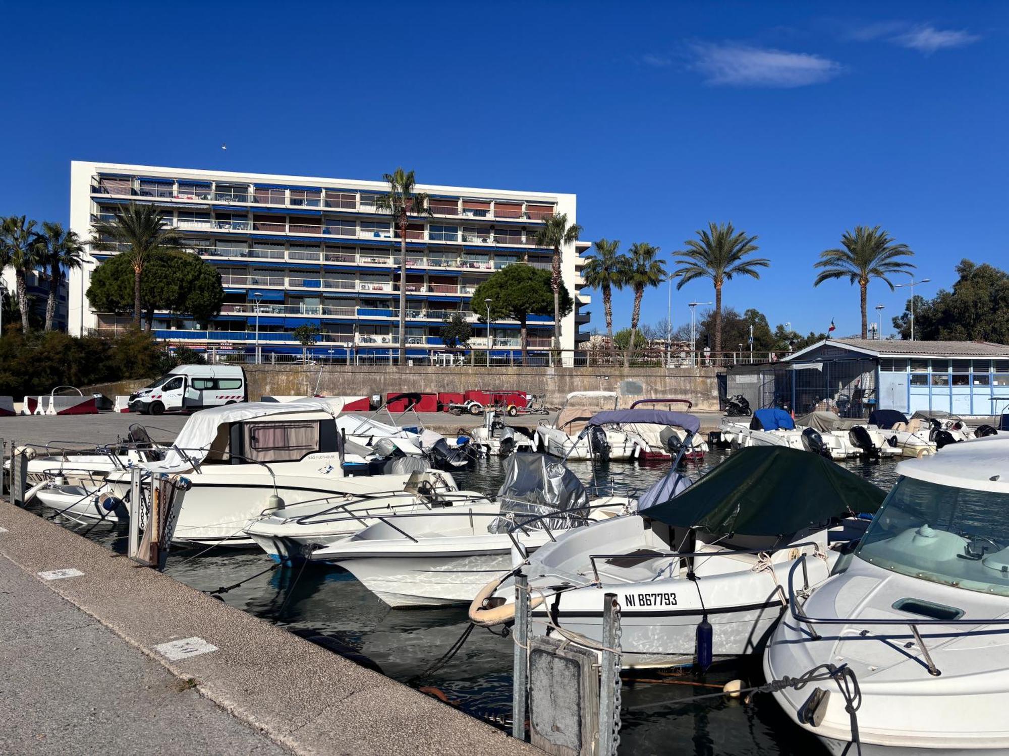 Front De Mer,Plage, Piscine, Parking Кань-сюр-Мер Экстерьер фото