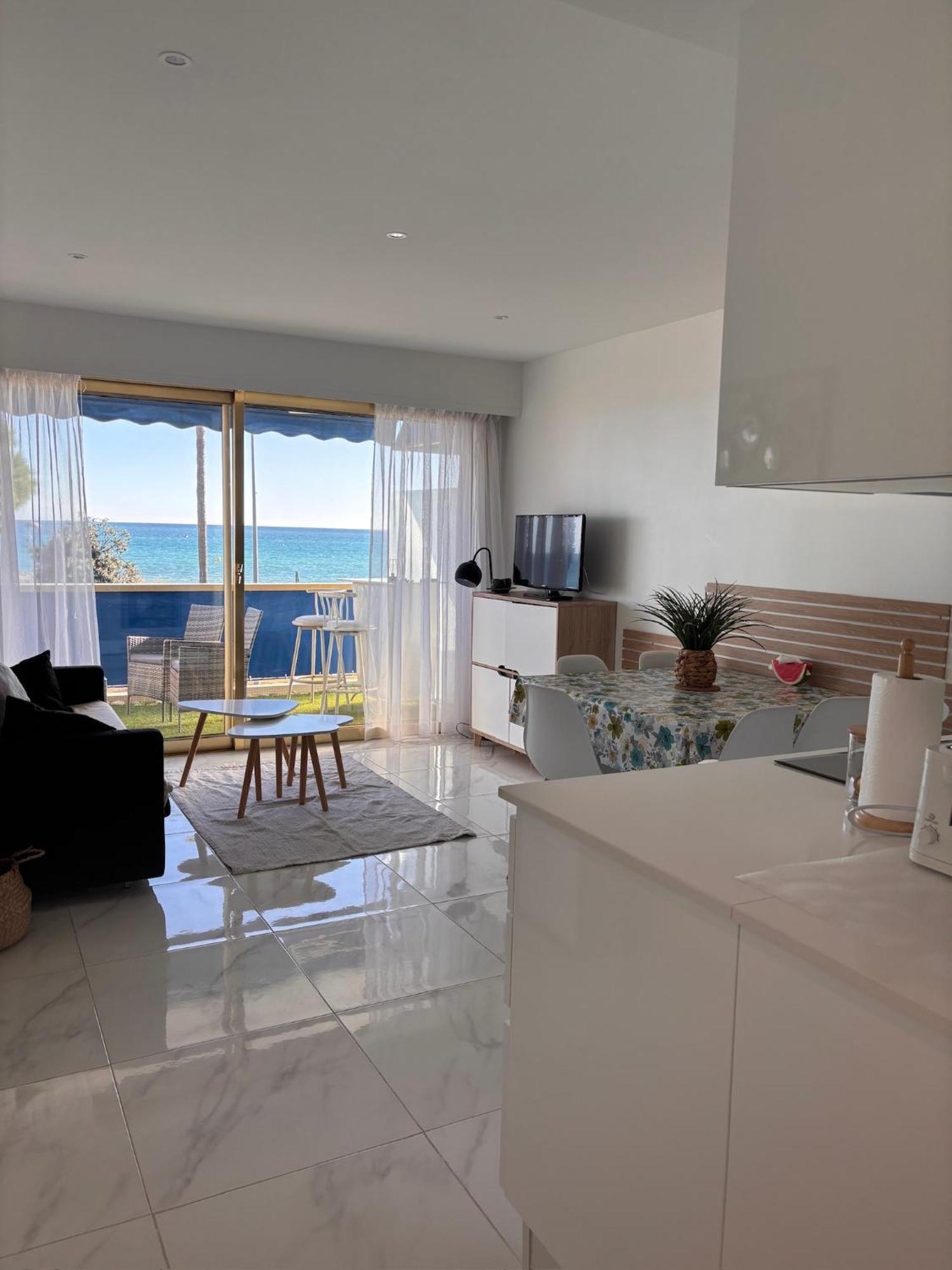 Front De Mer,Plage, Piscine, Parking Кань-сюр-Мер Экстерьер фото